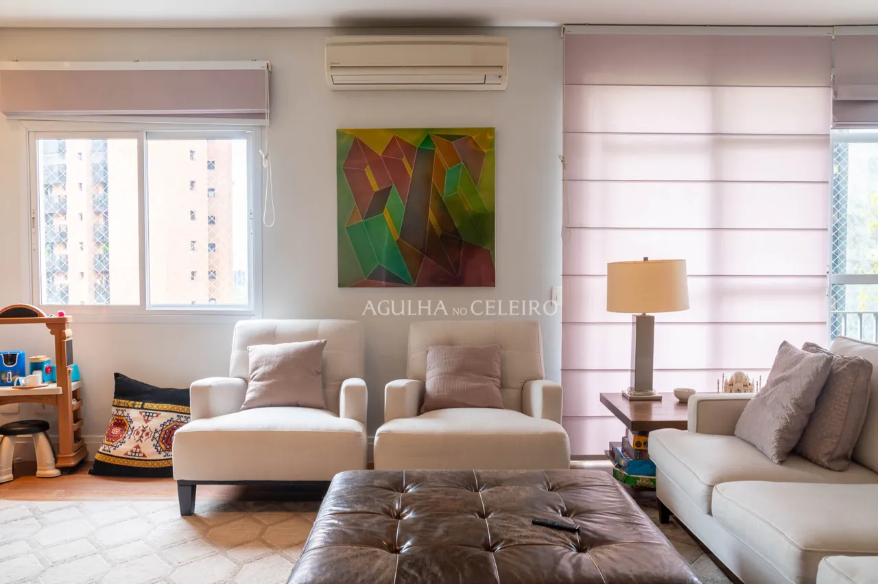 Apartamento reformado à venda Vila Nova Conceição – 17102