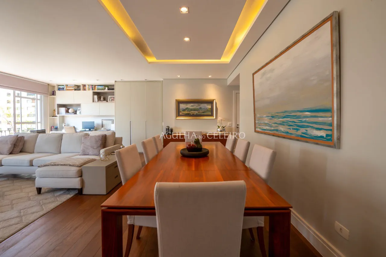 Apartamento reformado à venda Vila Nova Conceição – 17102