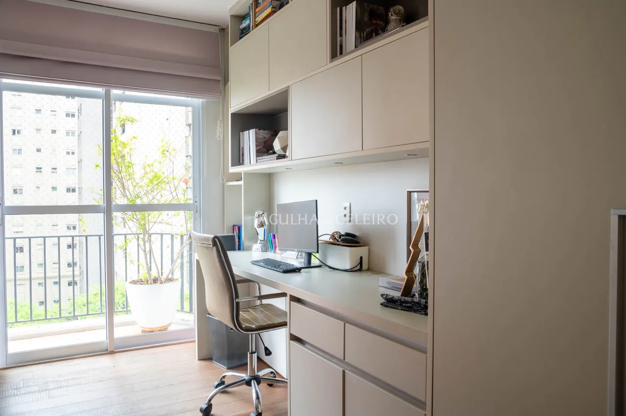 Apartamento reformado à venda Vila Nova Conceição – 17102