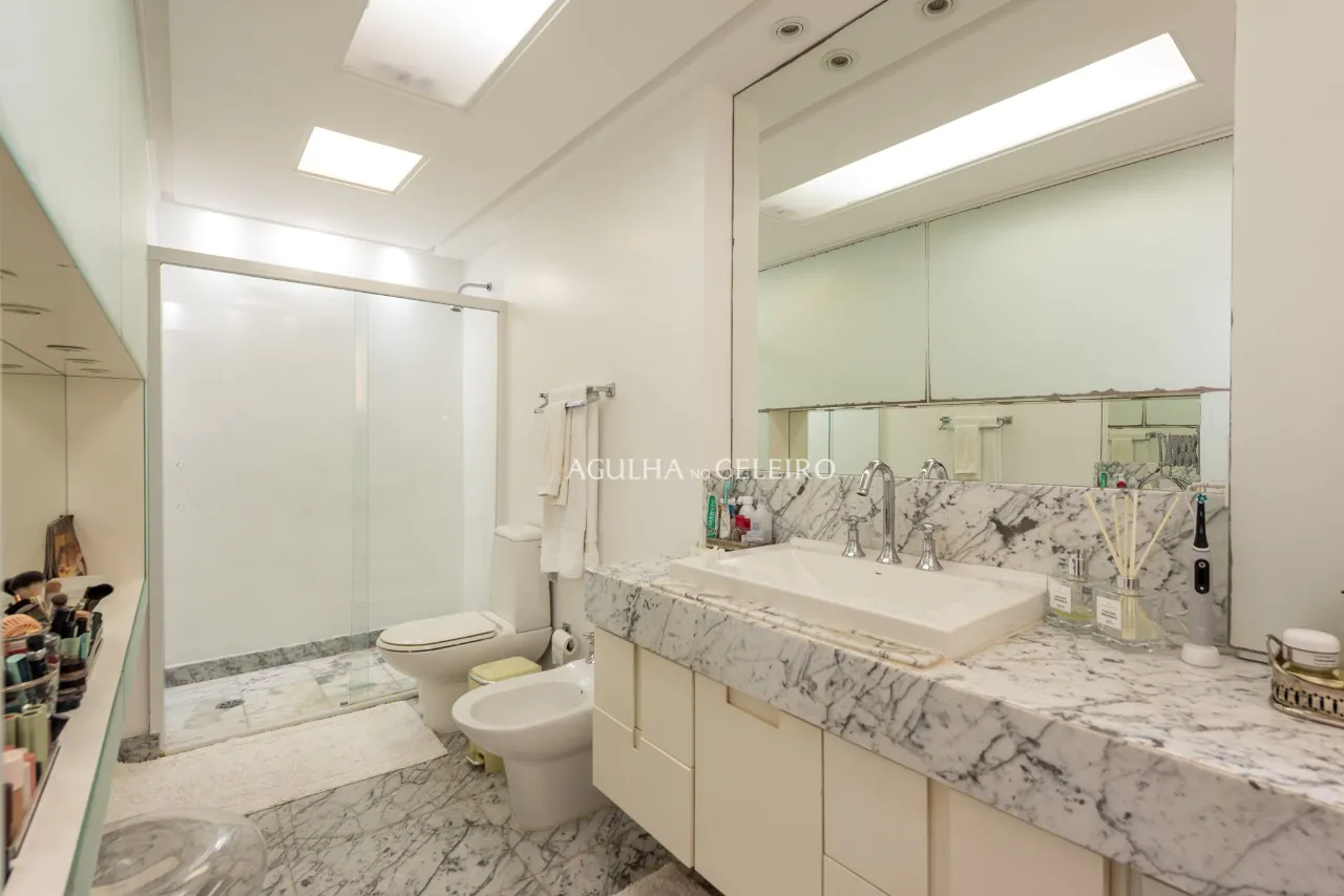 Cobertura duplex exclusiva, sofisticação, conforto e vista privilegiada. – 18410