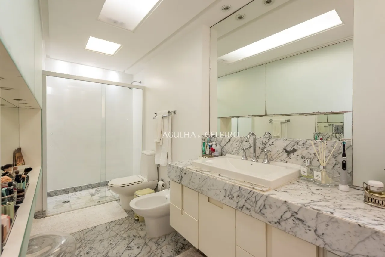 Cobertura duplex exclusiva, sofisticação, conforto e vista privilegiada. – 18410