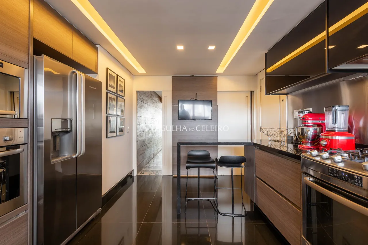 Apartamento elegante com varanda gourmet à venda em Moema – 19823