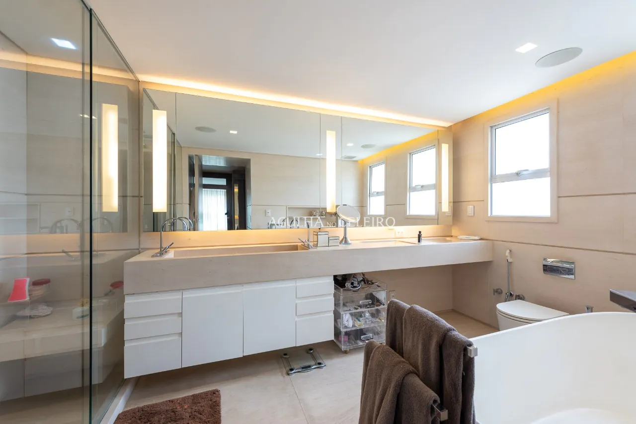 Apartamento elegante com varanda gourmet à venda em Moema – 19823