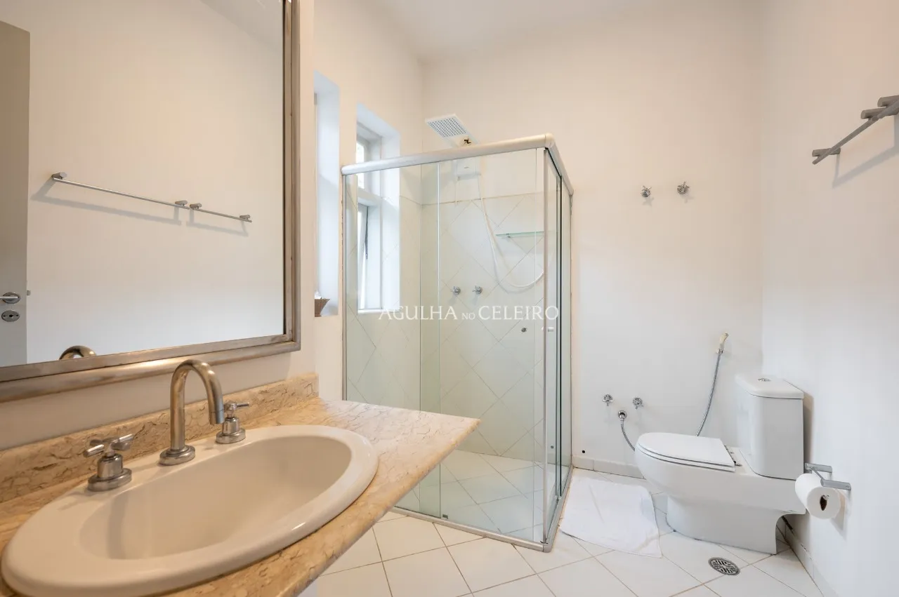 Casa no Jardim Europa, próxima ao Iguatemi – 20301