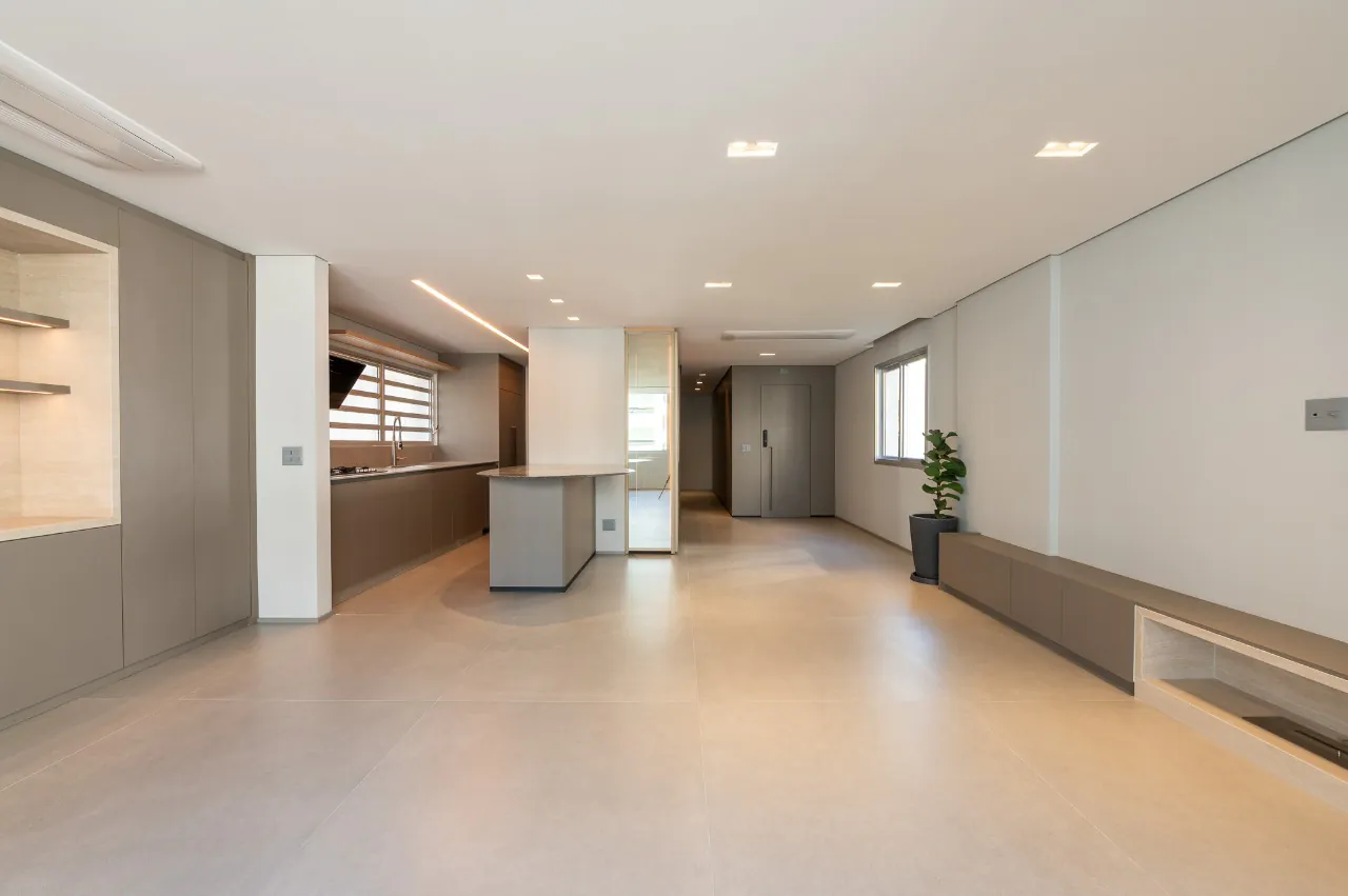 Apartamento moderno no Itaim Bibi, reformado e pronto para morar – 20363