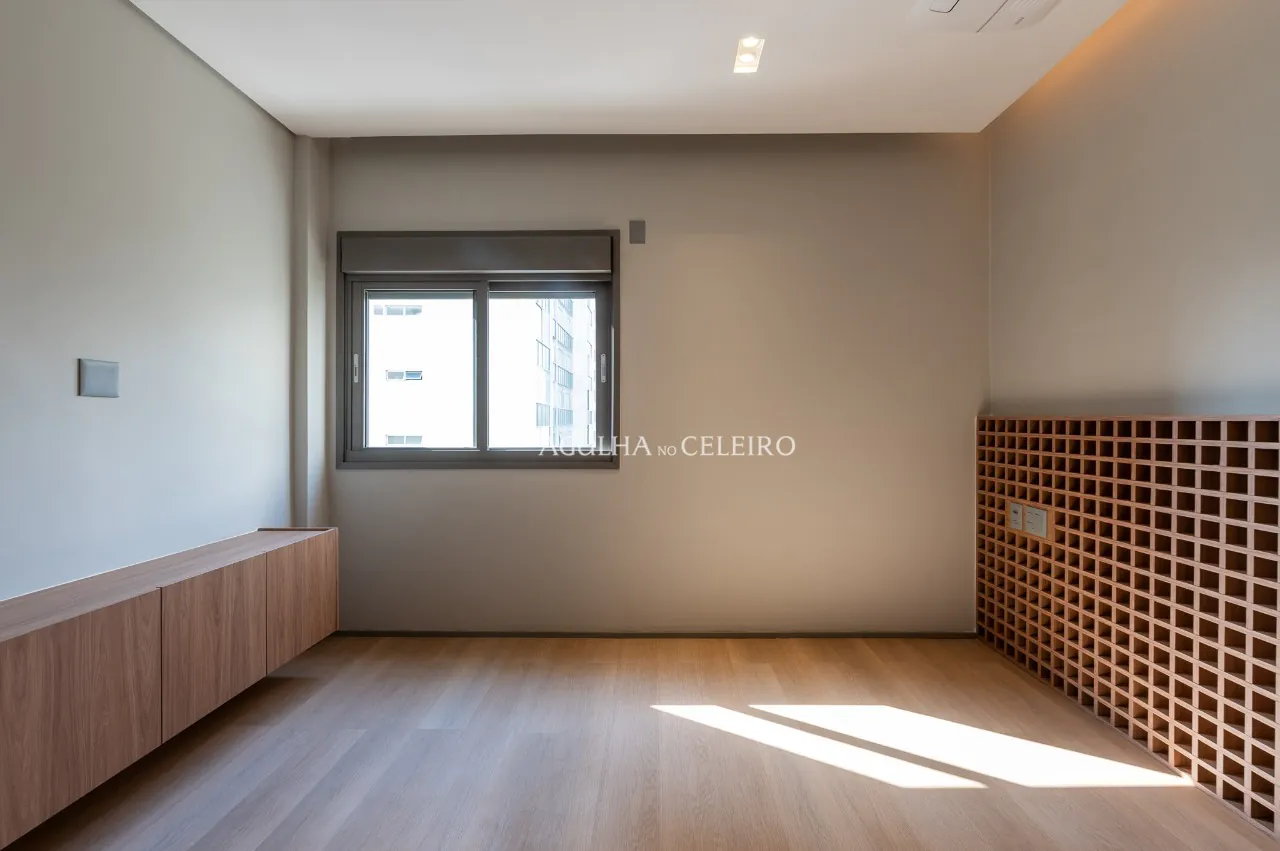 Apartamento moderno no Itaim Bibi, reformado e pronto para morar – 20363