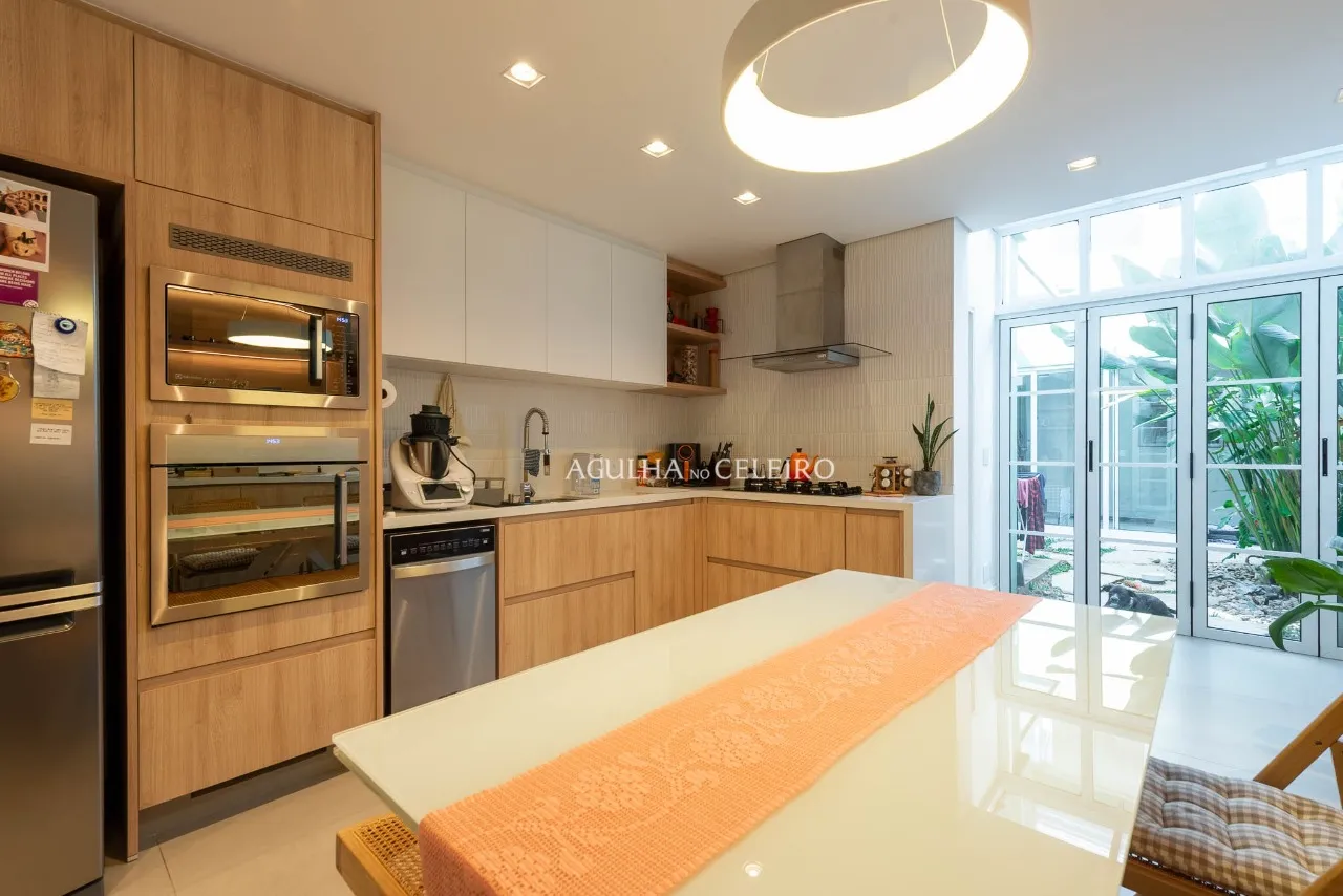 Um refúgio moderno em uma vila charmosa. – 20386