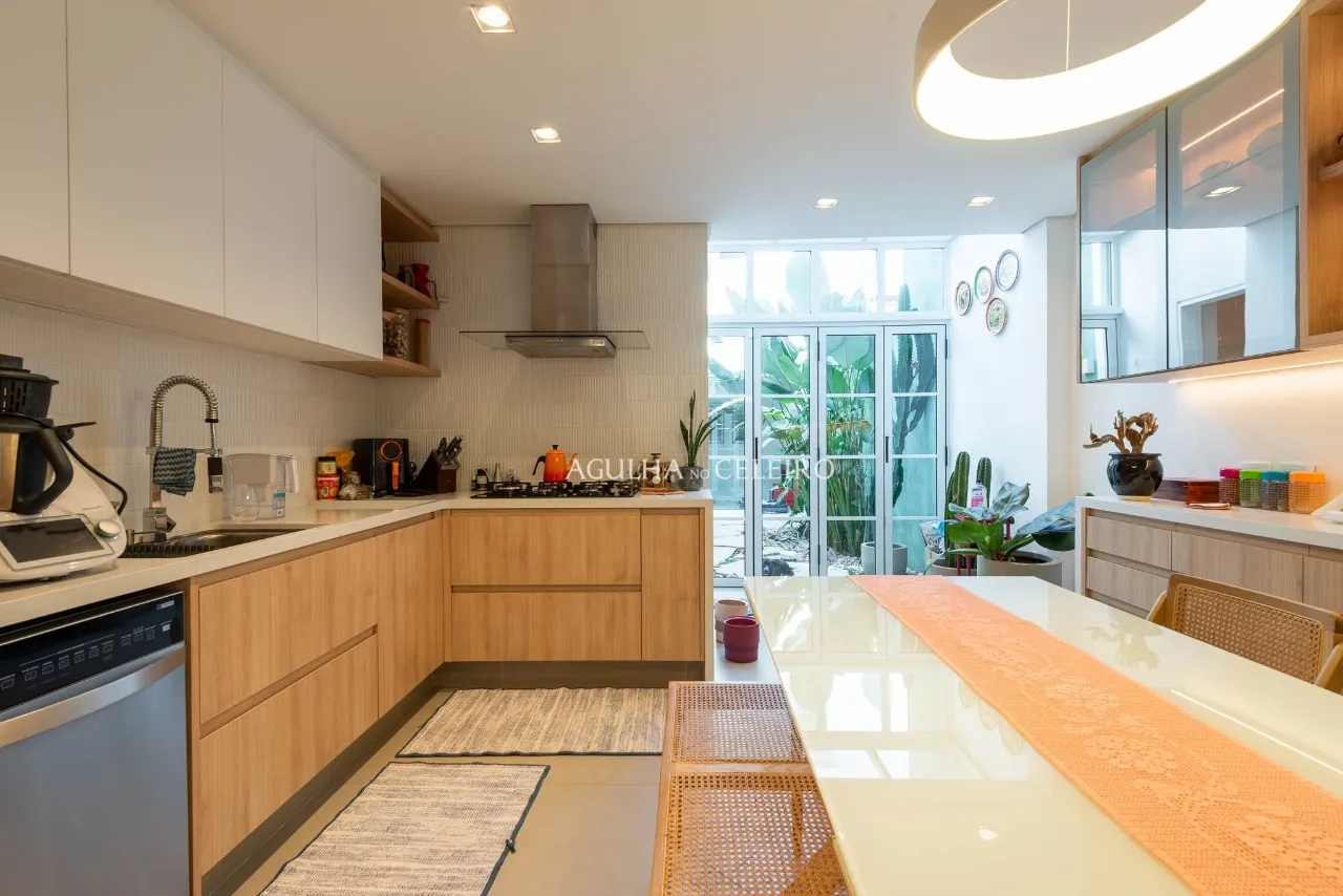 Um refúgio moderno em uma vila charmosa. – 20386