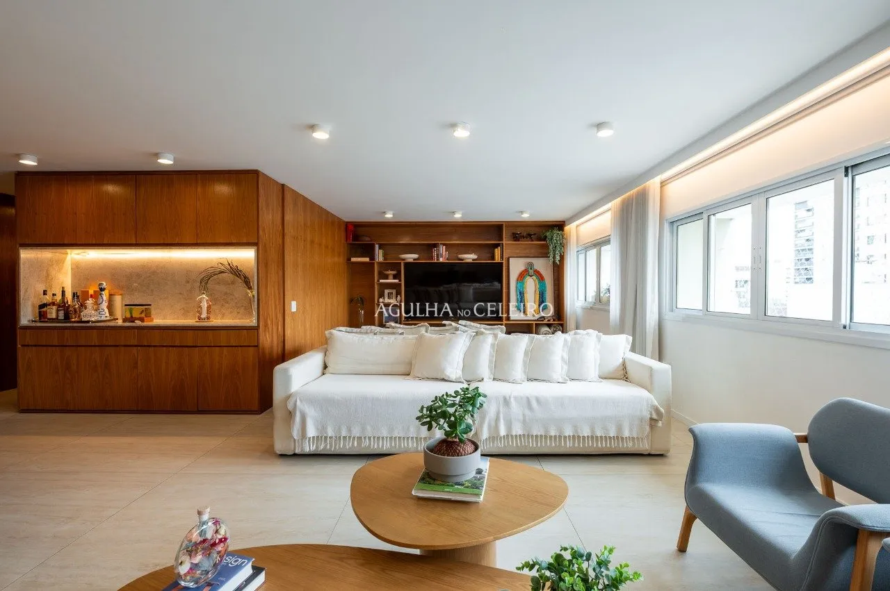 LIndo apartamento com reforma de muito bom gosto – 20409