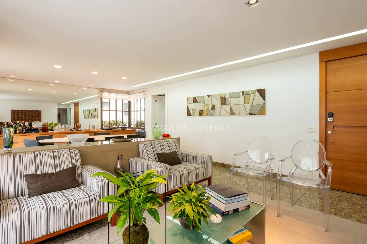 Apartamento em localização desejada à venda no Jardim América – 20510