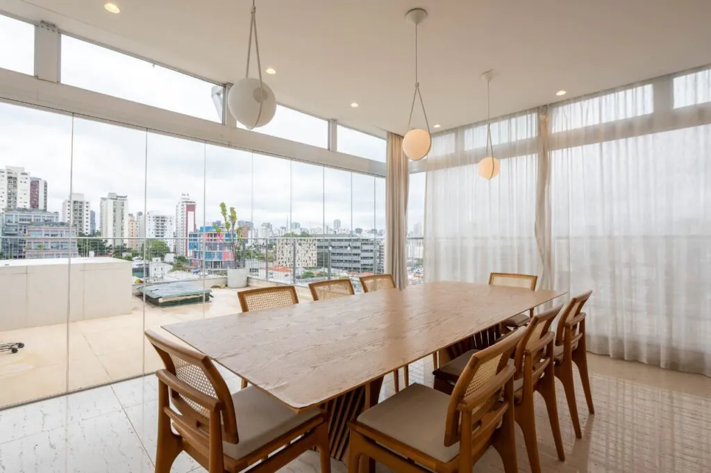 Linda cobertura com área gourmet e jacuzzi a venda na Vila Madalena – 20516