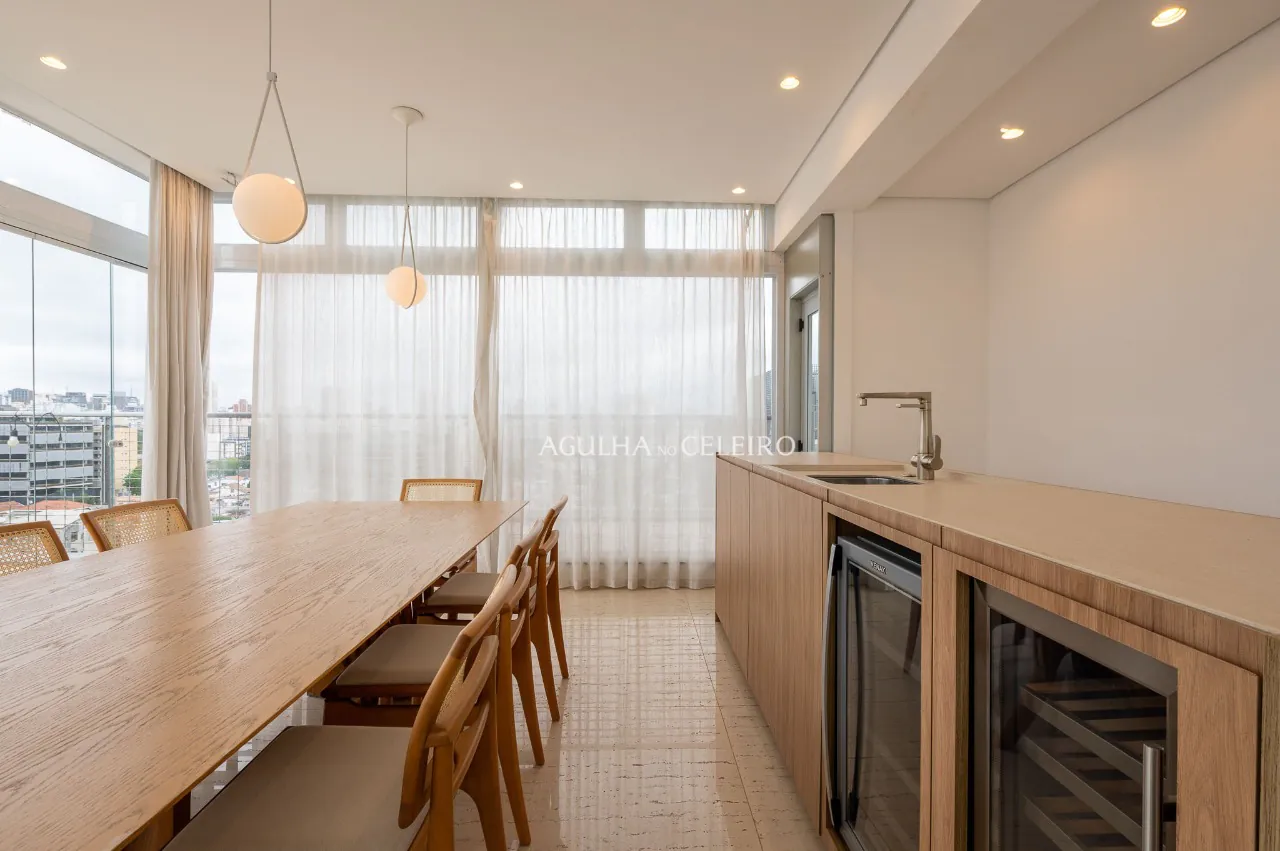 Linda cobertura com área gourmet e jacuzzi a venda na Vila Madalena – 20516