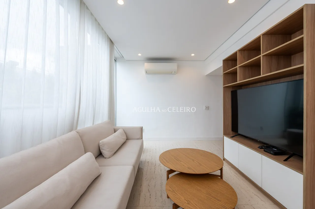 Linda cobertura com área gourmet e jacuzzi a venda na Vila Madalena – 20516