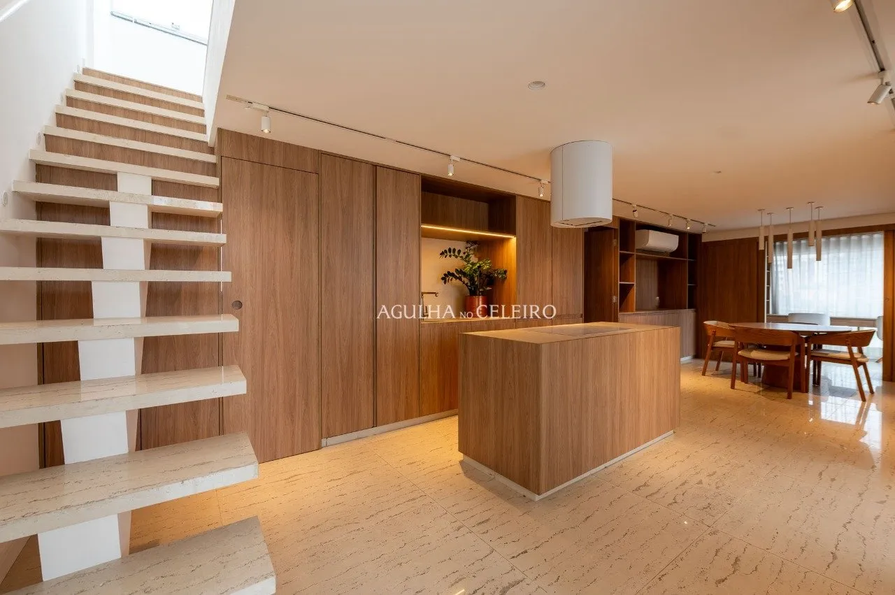 Linda cobertura com área gourmet e jacuzzi a venda na Vila Madalena – 20516