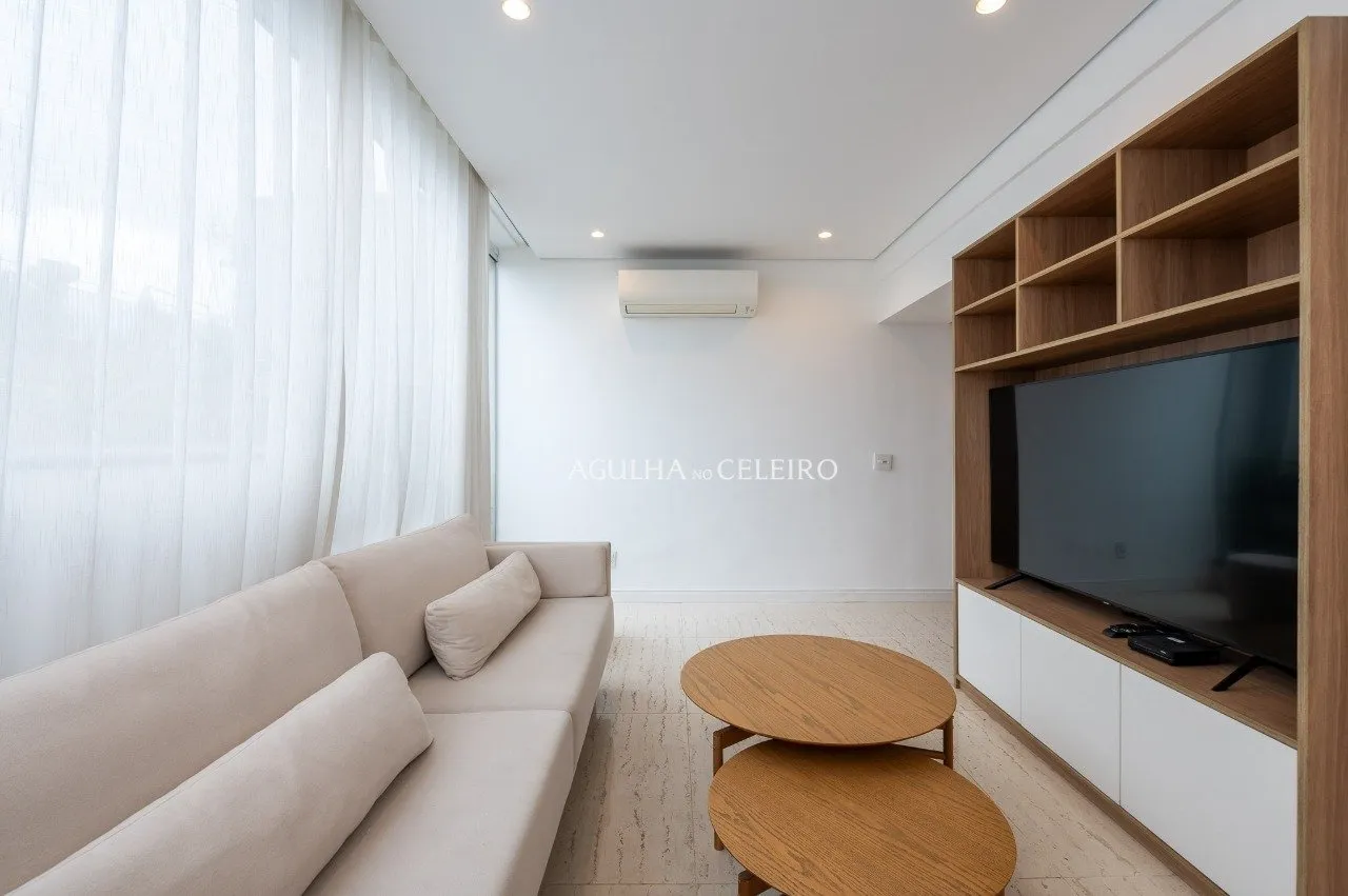 Linda cobertura com área gourmet e jacuzzi a venda na Vila Madalena – 20516