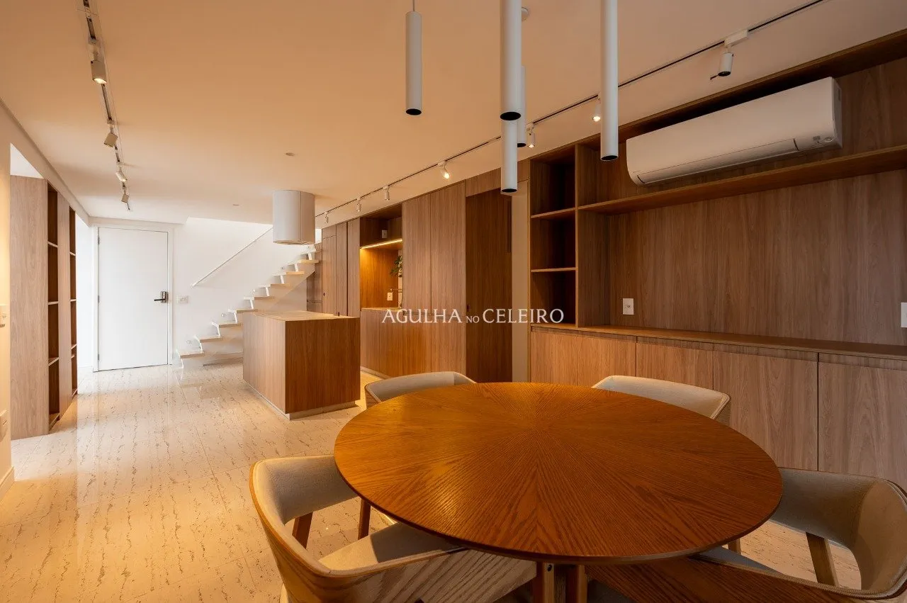 Linda cobertura com área gourmet e jacuzzi a venda na Vila Madalena – 20516