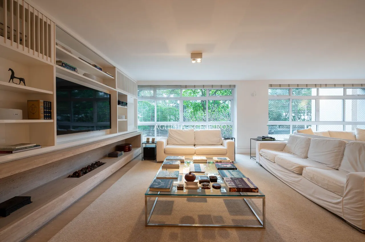 Apartamento elegante e espaçoso à venda no Jardim Europa – 20518