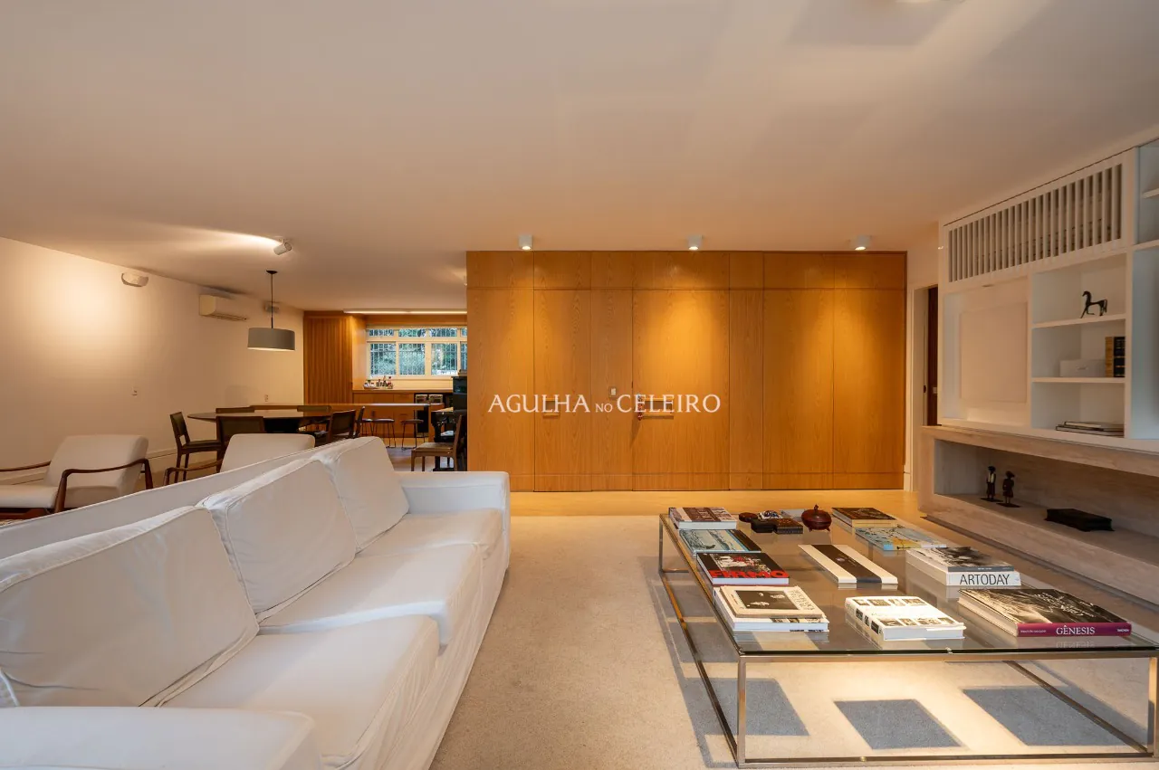 Apartamento elegante e espaçoso à venda no Jardim Europa – 20518