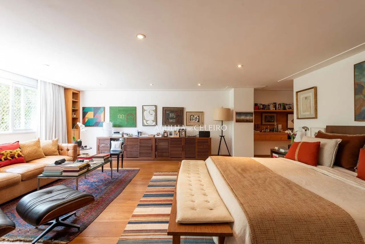 Casa projetada por Isay Weinfeld à venda no Jardim Paulistano. – 20529