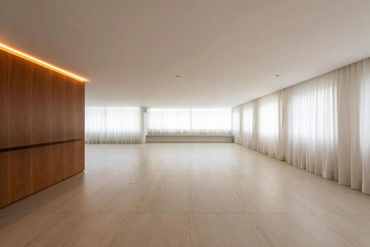 Apartamento reformado e com planta bem distribuída no Jardim Paulista – 20596