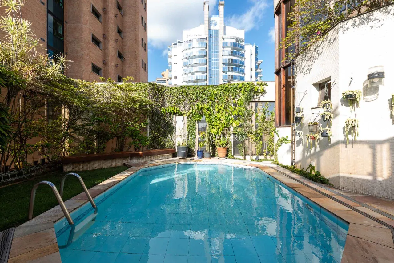 Cobertura com vista maravilhosa à venda no Paraíso – 20623