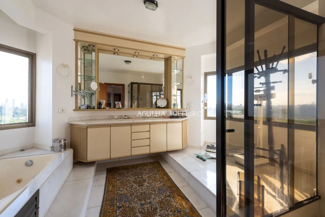 Cobertura com vista maravilhosa à venda no Paraíso – 20623