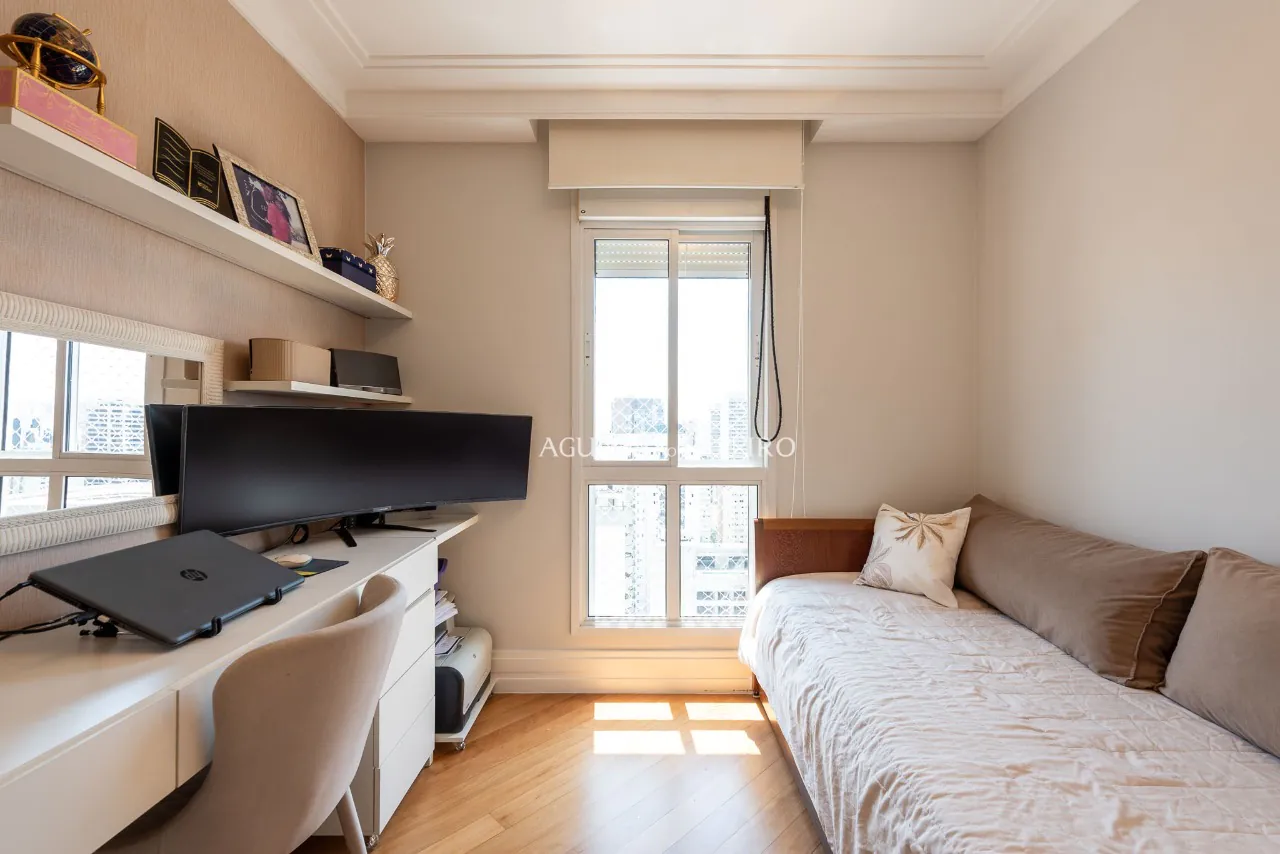 Apartamento no melhor condomínio à venda em Moema. – 20640