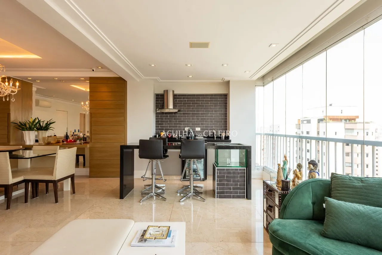 Apartamento no melhor condomínio à venda em Moema. – 20640