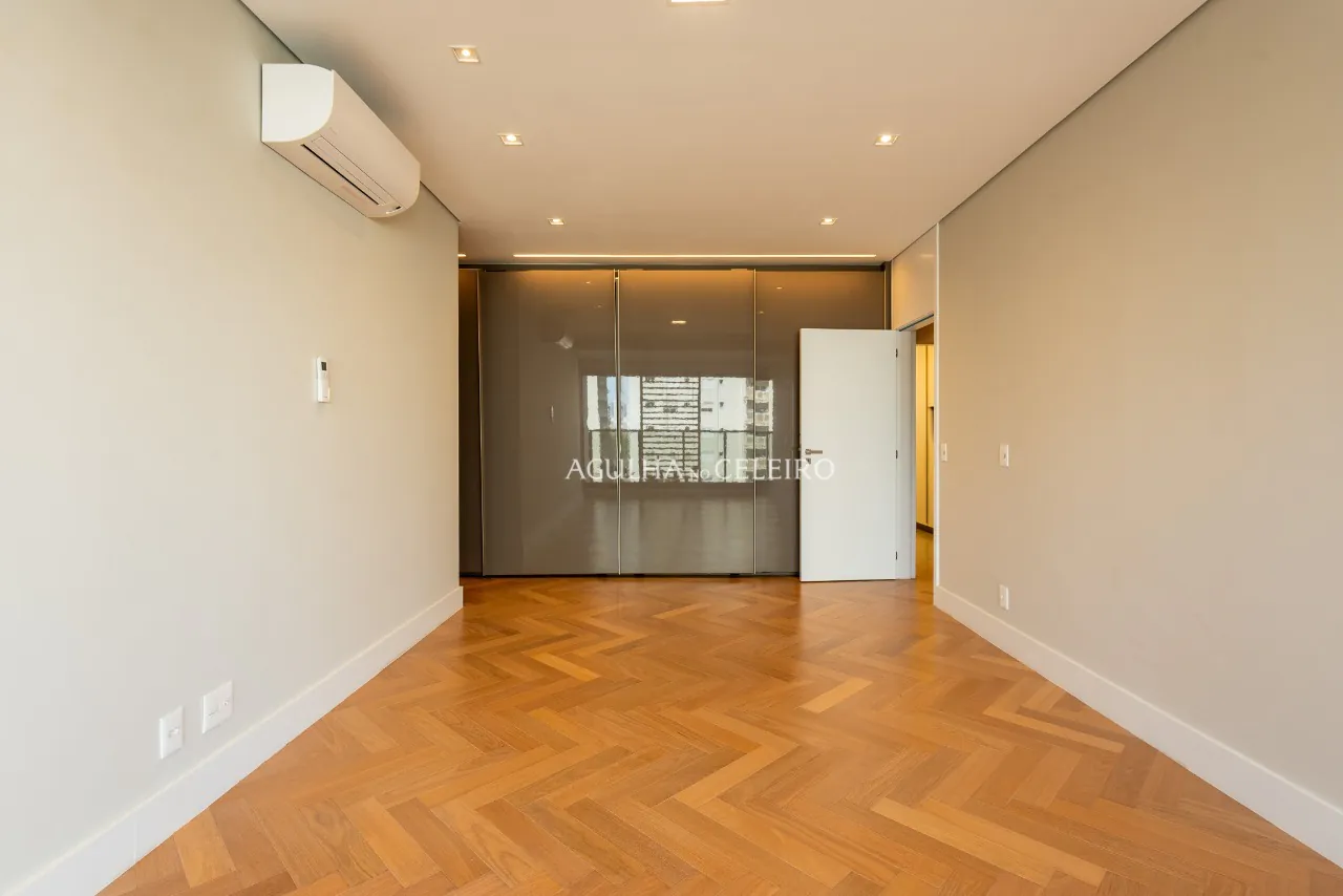 Apartamento de 290 m² em prédio novo à venda na Vila Nova Conceição. – 20642