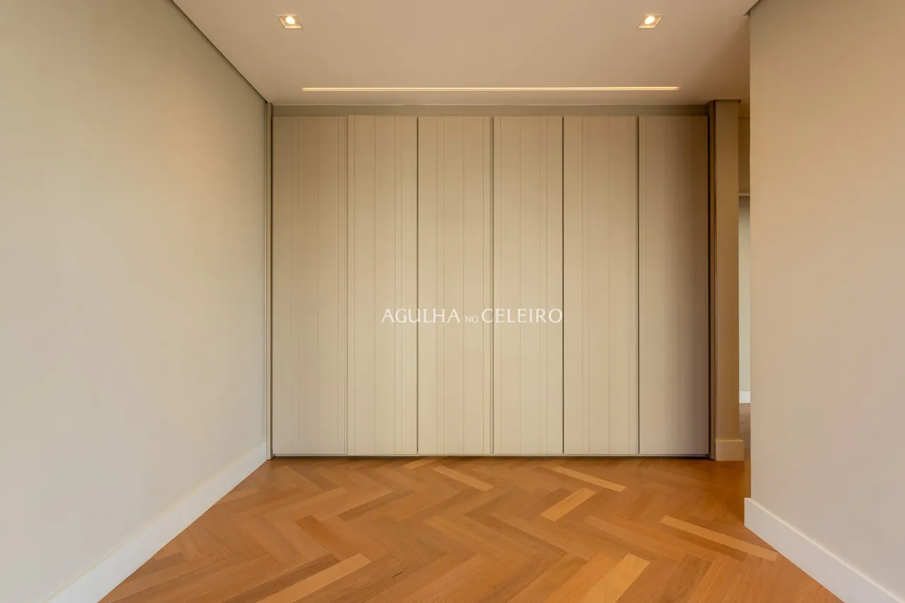 Apartamento de 290 m² em prédio novo à venda na Vila Nova Conceição. – 20642
