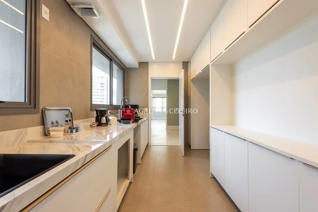 Apartamento de 290 m² em prédio novo à venda na Vila Nova Conceição. – 20642