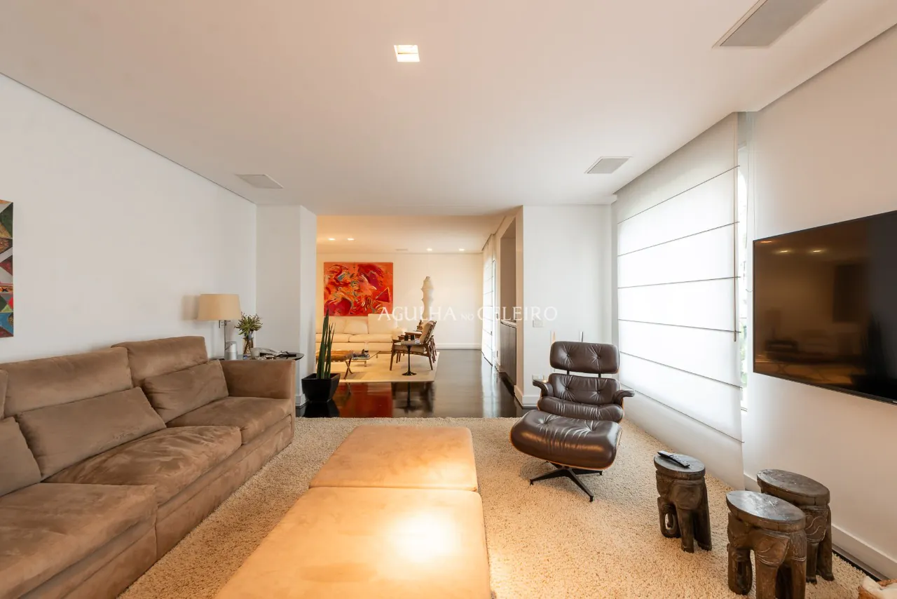 Apartamento amplo à venda em Alto de Pinheiros, próximo ao Parque Villa Lombos – 20643