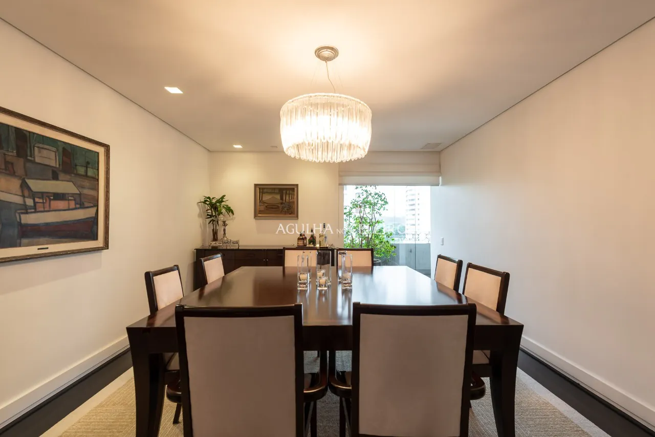 Apartamento amplo à venda em Alto de Pinheiros, próximo ao Parque Villa Lombos – 20643