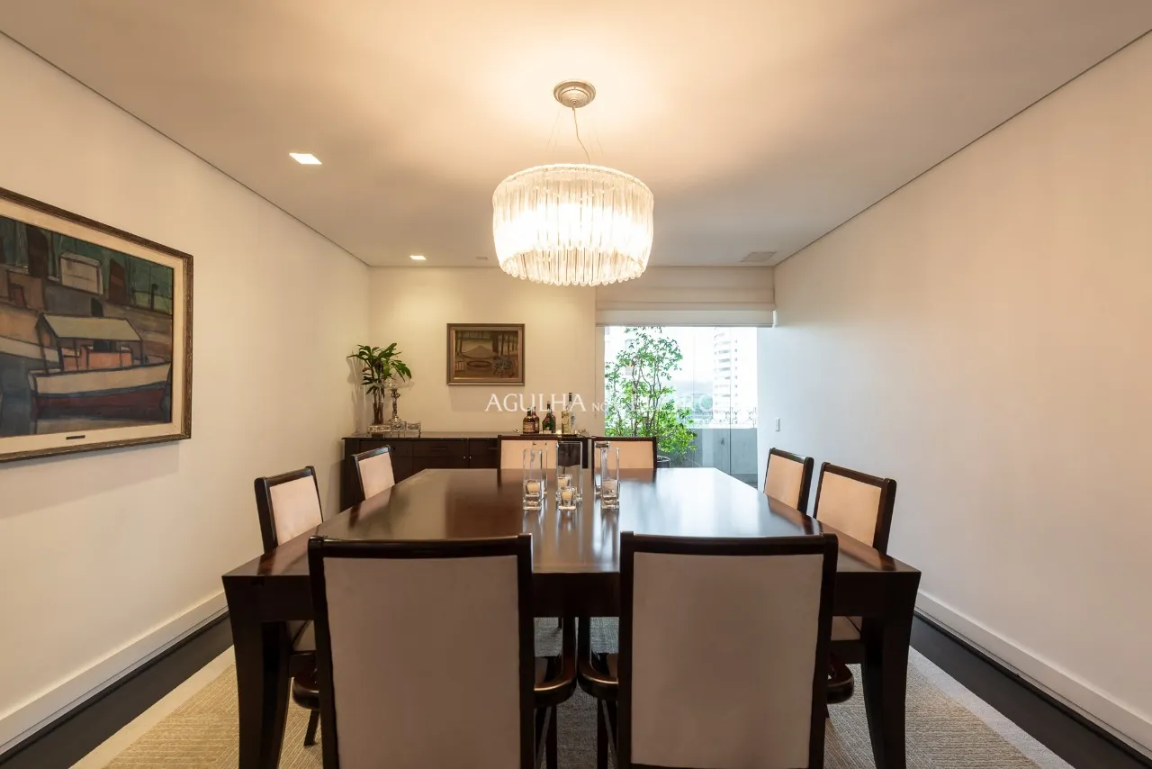 Apartamento amplo à venda em Alto de Pinheiros, próximo ao Parque Villa Lombos – 20643