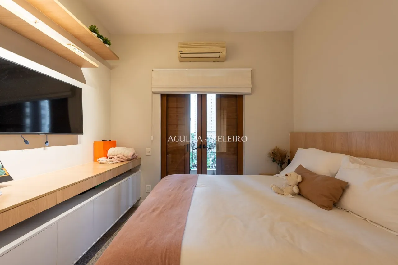 Apartamento amplo à venda em Alto de Pinheiros, próximo ao Parque Villa Lombos – 20643