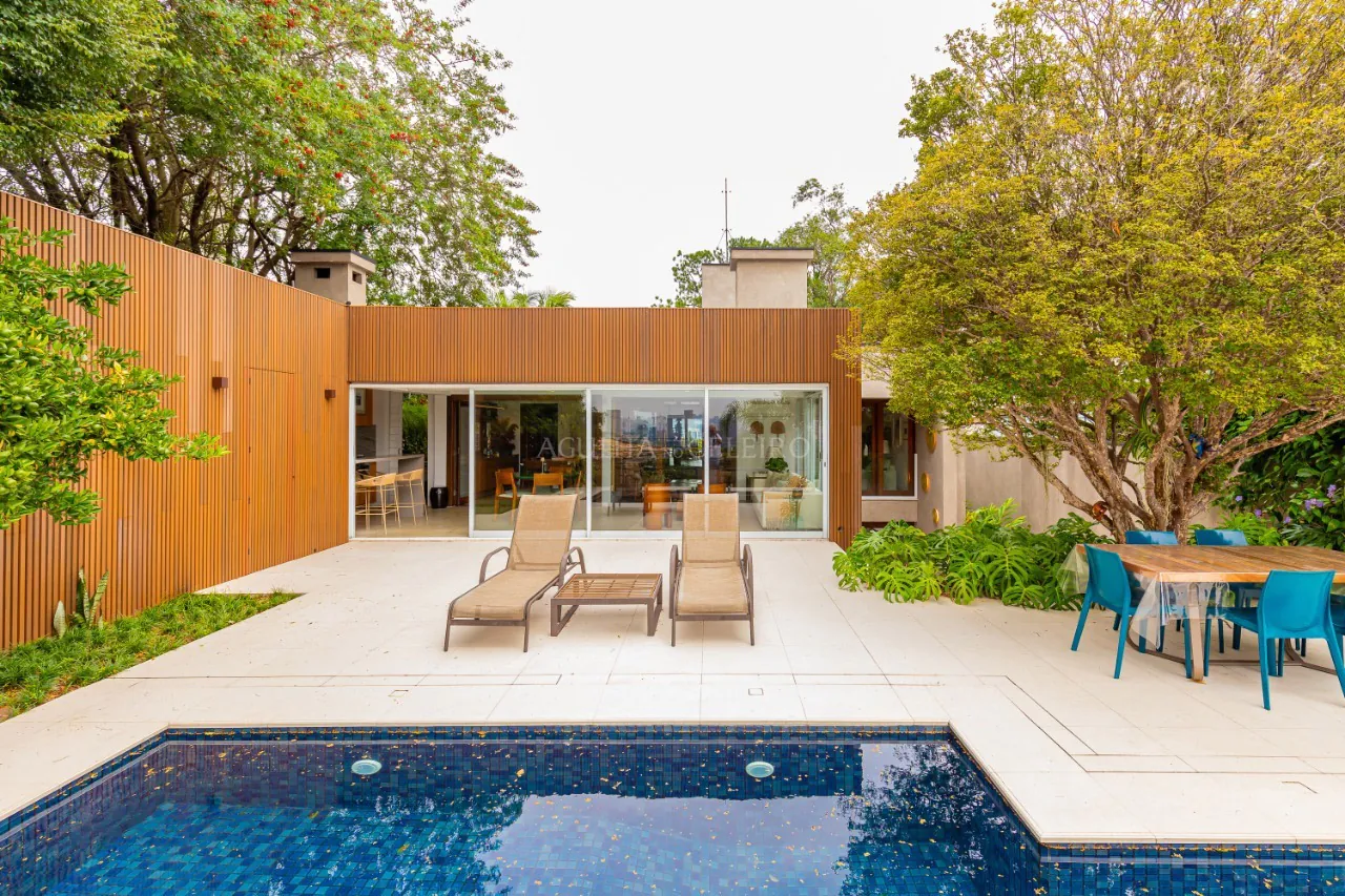 Casa em rua fechada com vista para o Jockey no Jardim Guedala – 20672