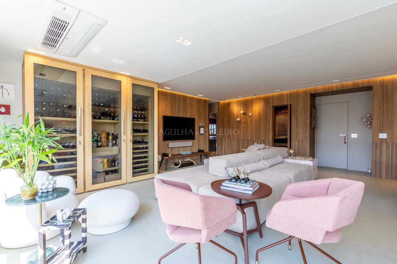 Apartamento novo e mobiliado no Campo Belo. – 20675