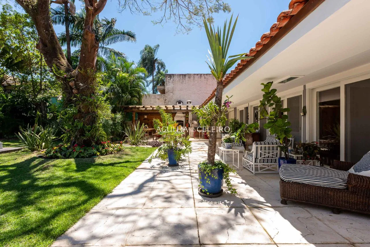 Casa térrea única em Alto de Pinheiros – 20684