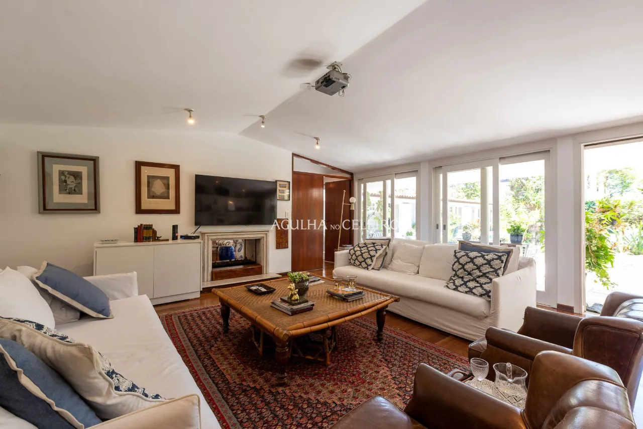 Casa térrea única em Alto de Pinheiros – 20684