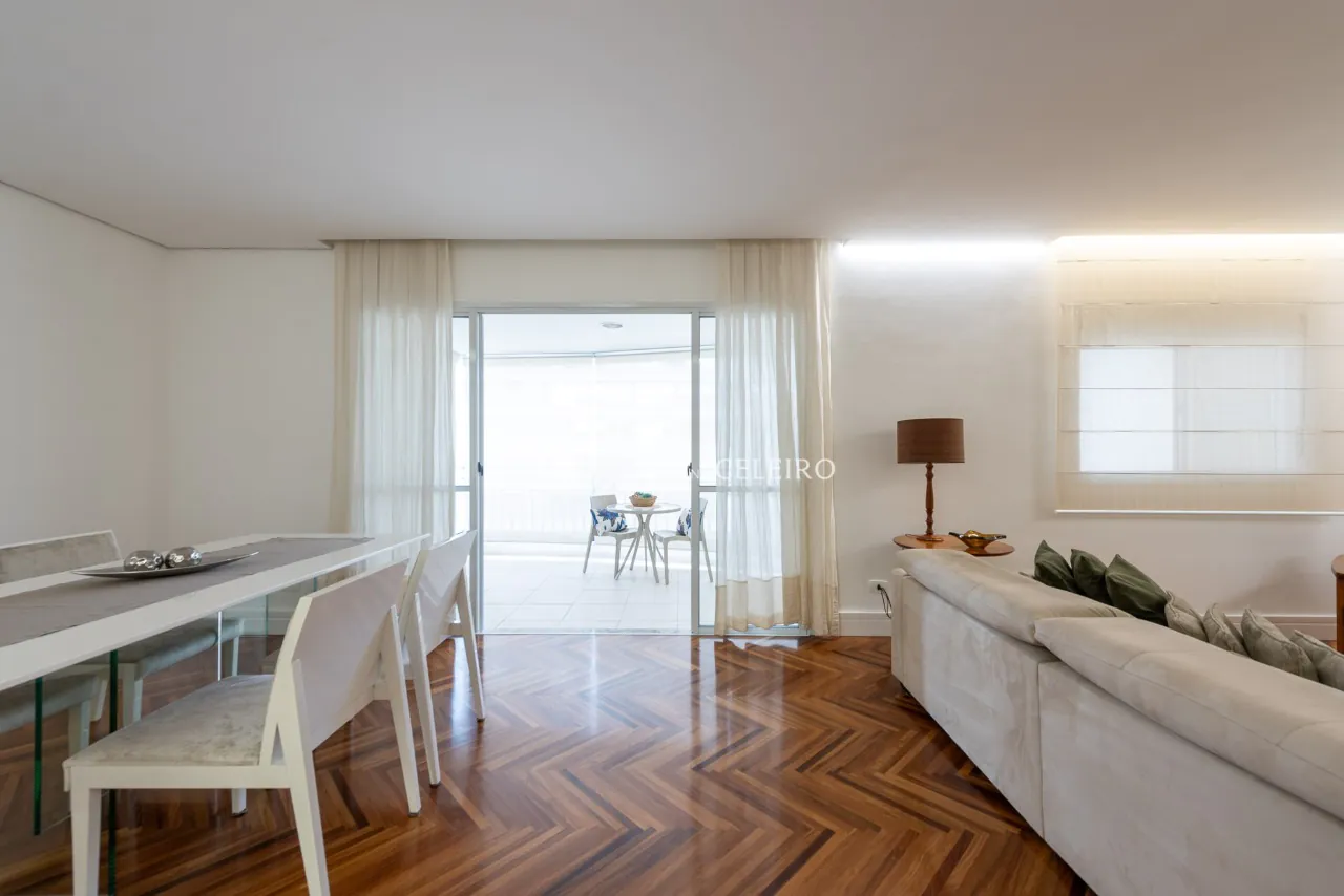 Elegância e conforto no coração de Moema. – 20748