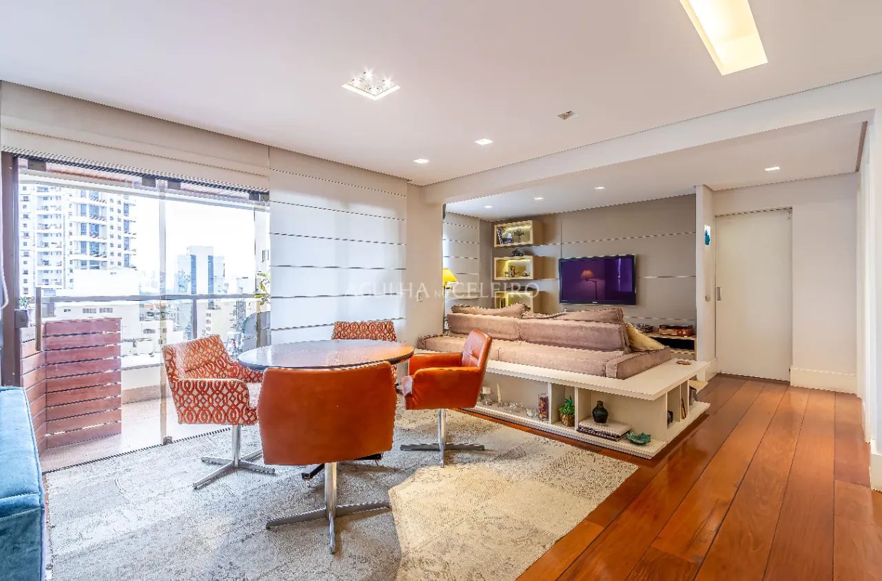 Apartamento reformado à venda no Itaim Bibi. – 20760