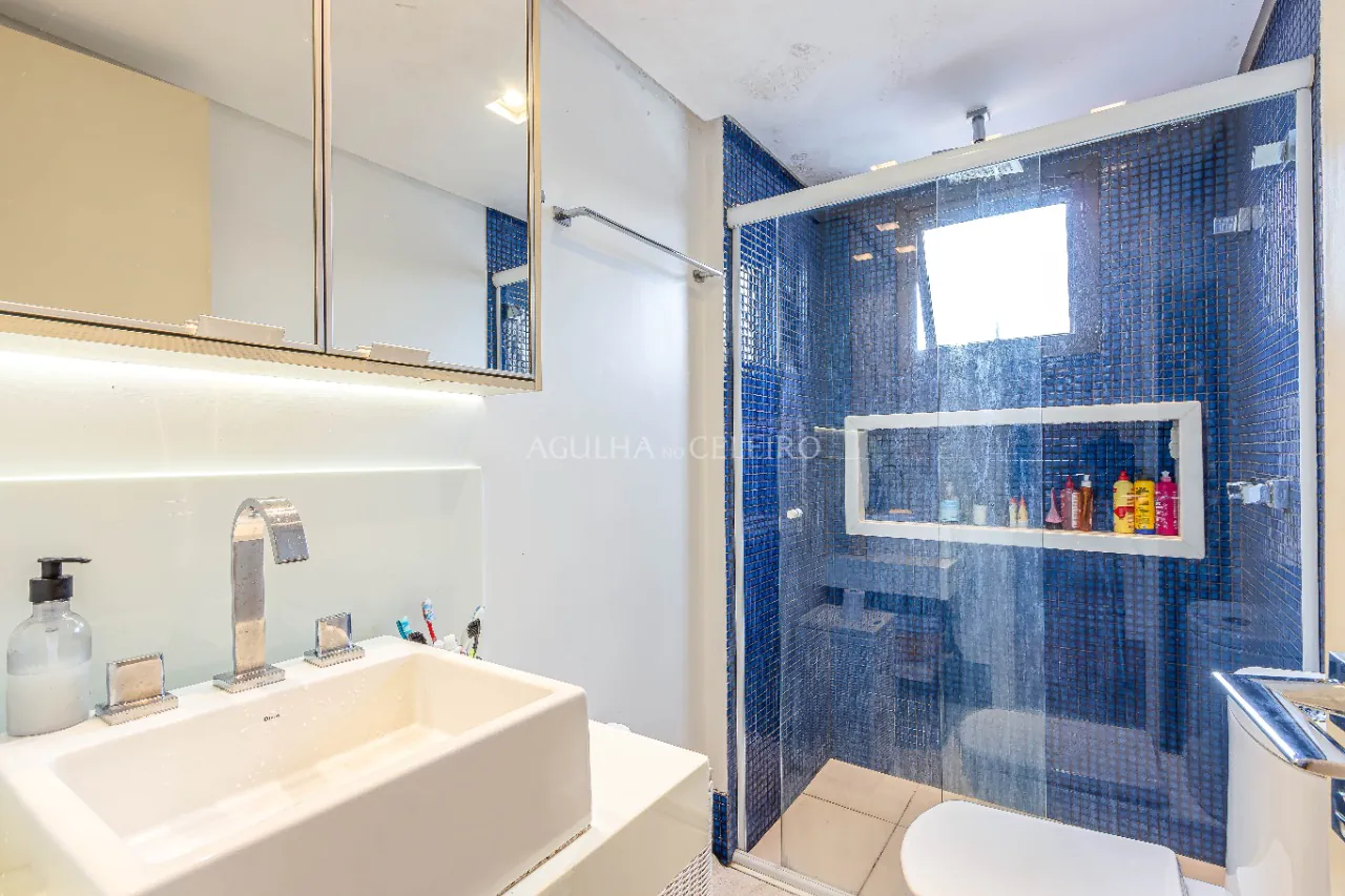 Apartamento reformado à venda no Itaim Bibi. – 20760