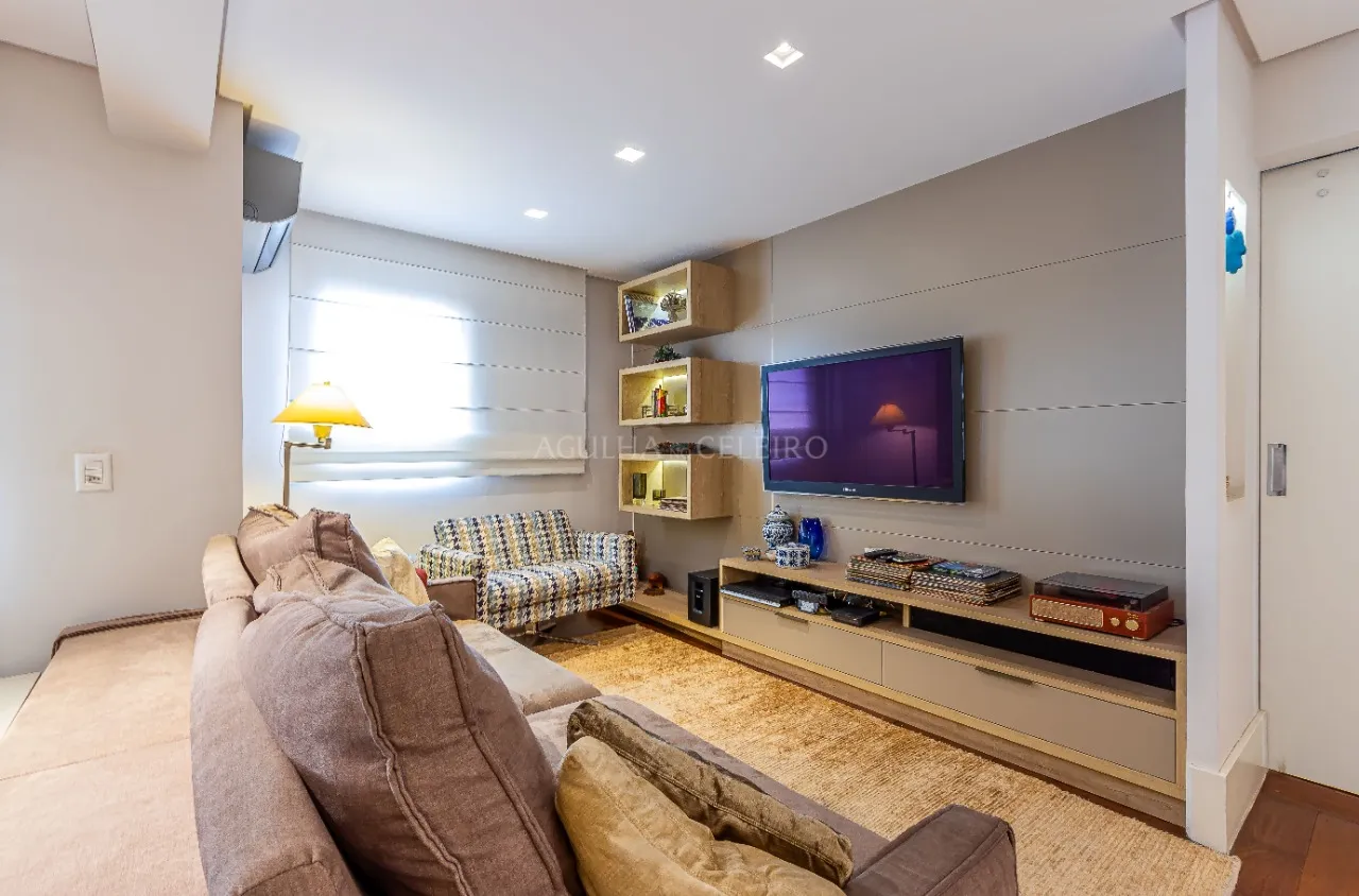 Apartamento reformado à venda no Itaim Bibi. – 20760