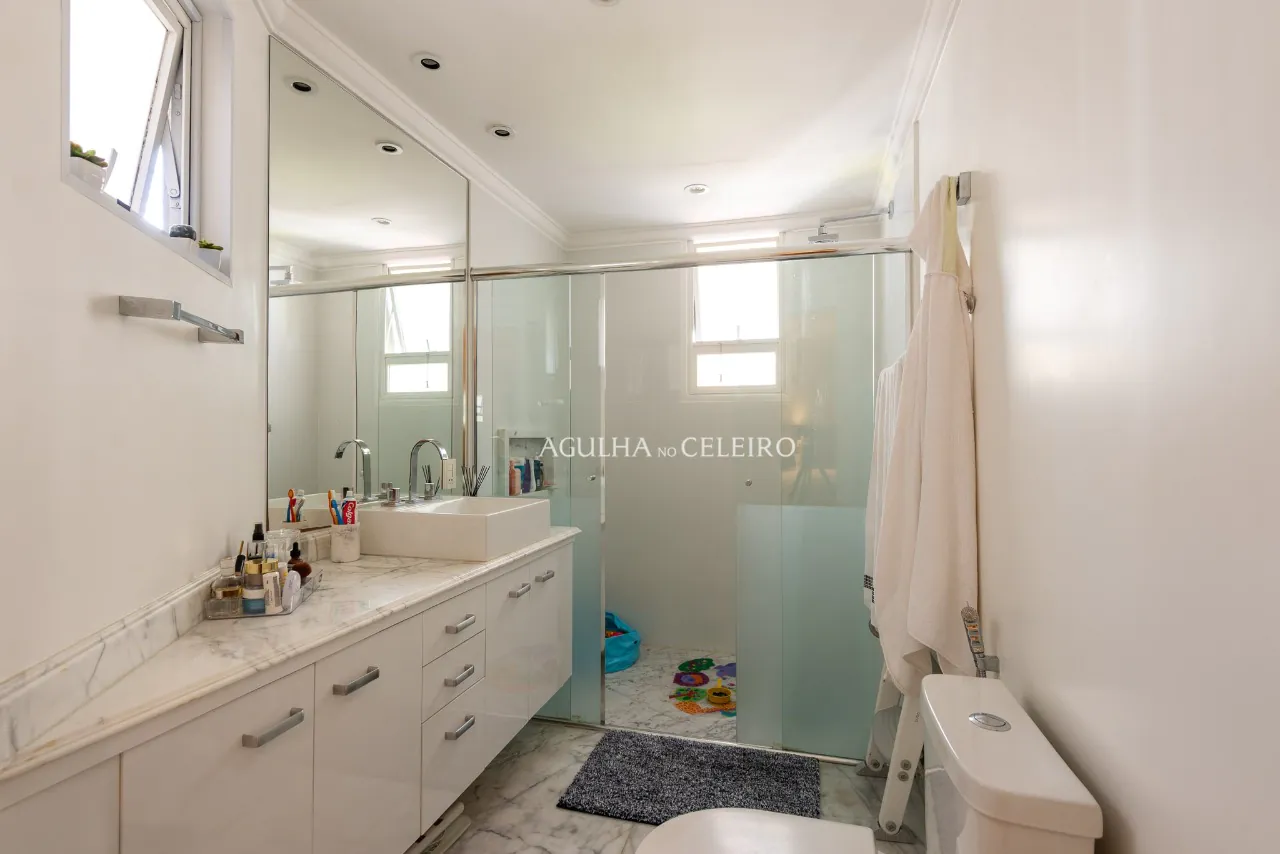 Apartamento reformado na Vila Nova Conceição – 20769