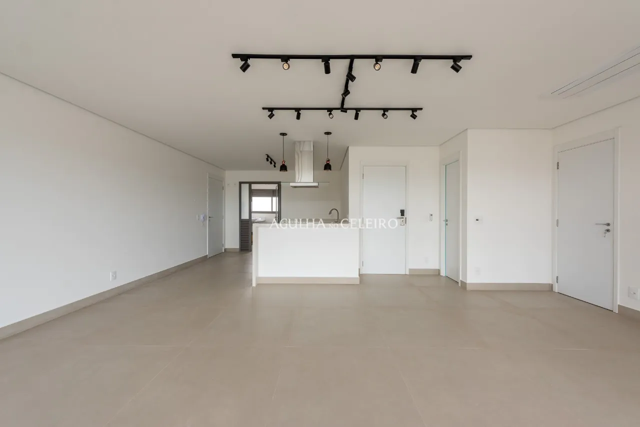 Apartamento novo com planta diferenciada em Campo Belo – 20773