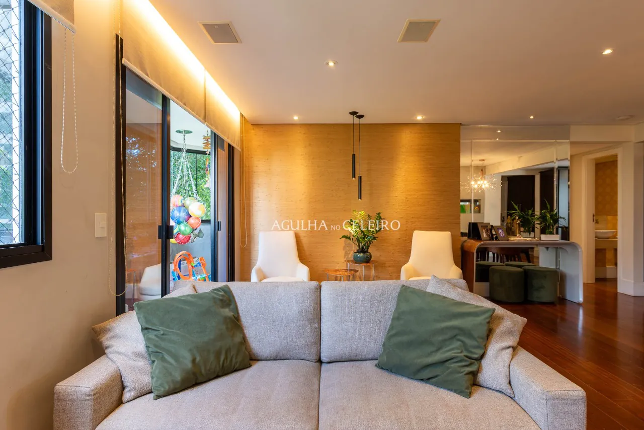 Apartamento completo à venda em Moema. – 20778