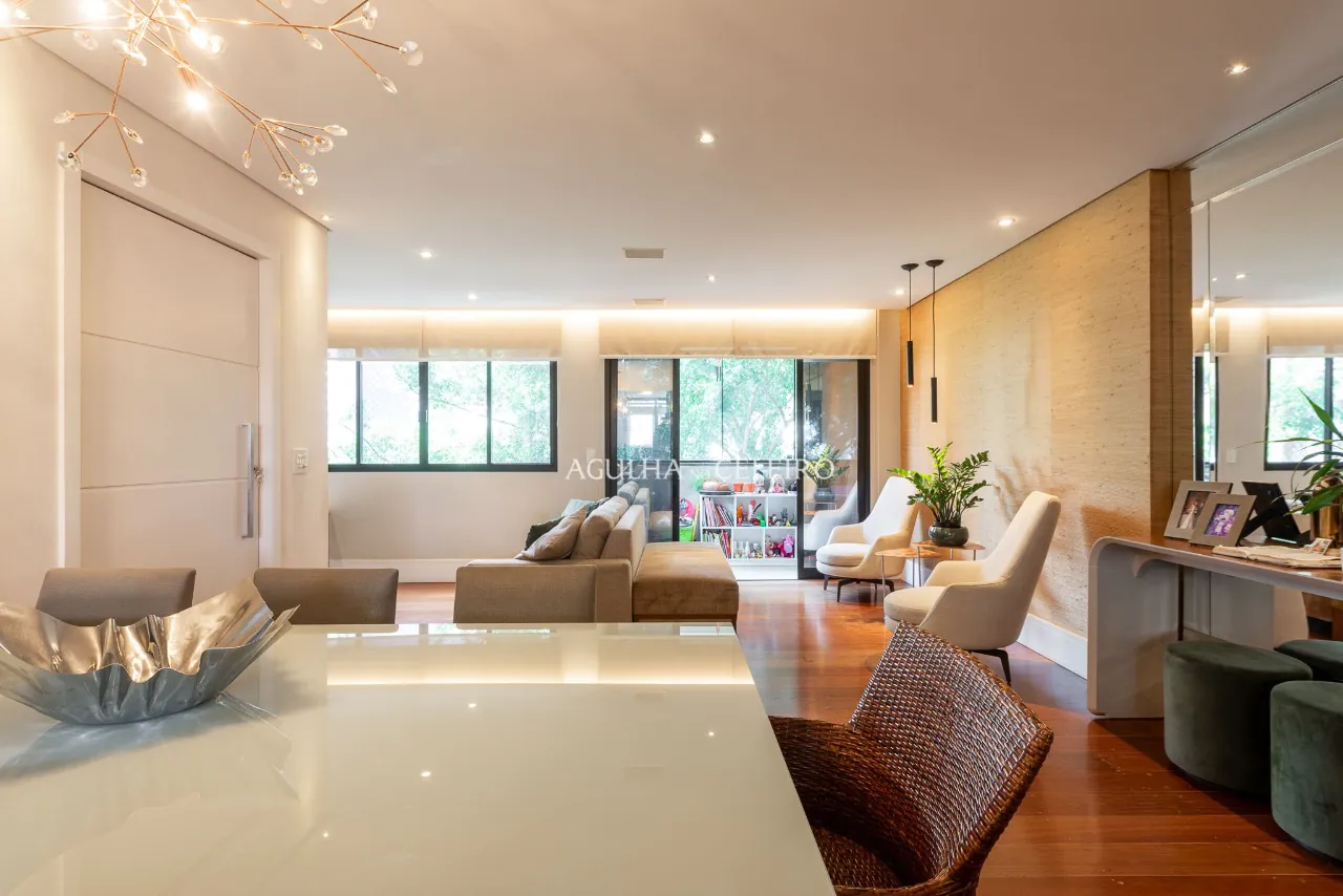 Apartamento completo à venda em Moema. – 20778