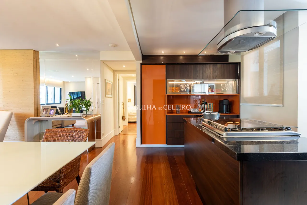 Apartamento completo à venda em Moema. – 20778