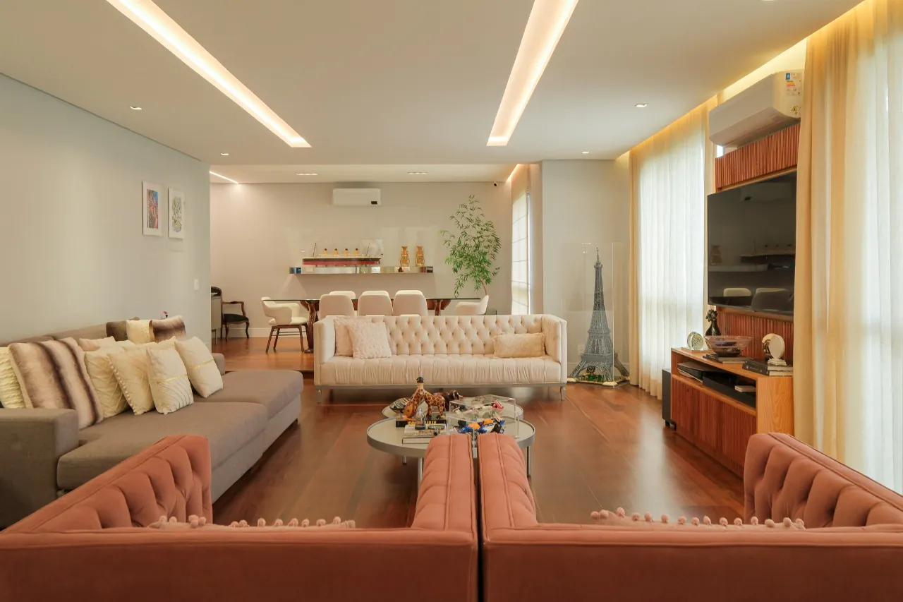 Apartamento totalmente reformado à venda na Vila Nova Conceição. – 20820