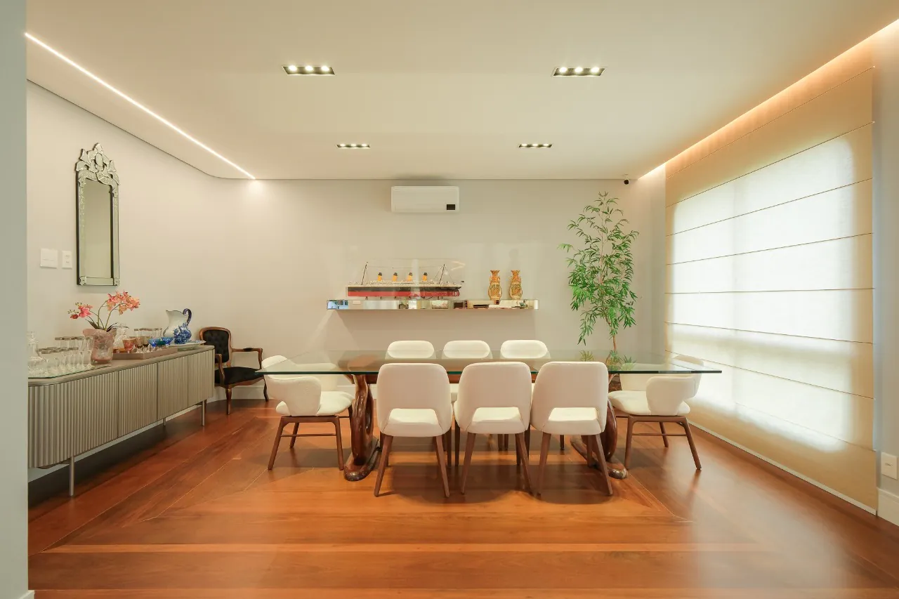 Apartamento totalmente reformado à venda na Vila Nova Conceição. – 20820